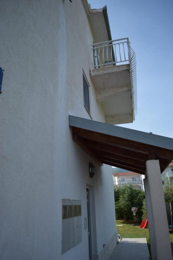 Apartments Marta Kastel Novi Exterior photo