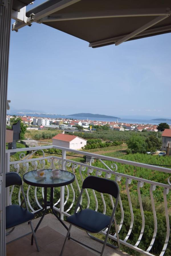 Apartments Marta Kastel Novi Exterior photo